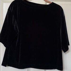 Black velvet Tee